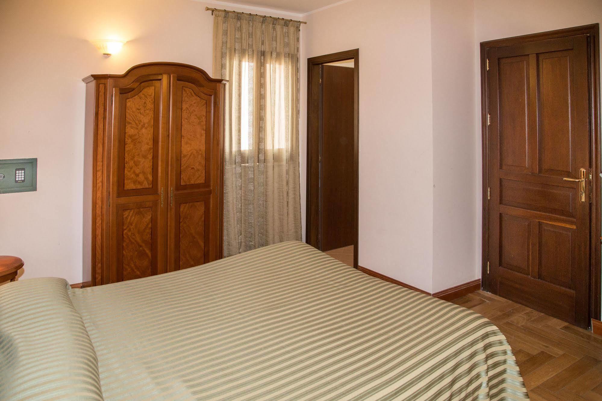 Residence Acropoli Syracuse Exterior photo
